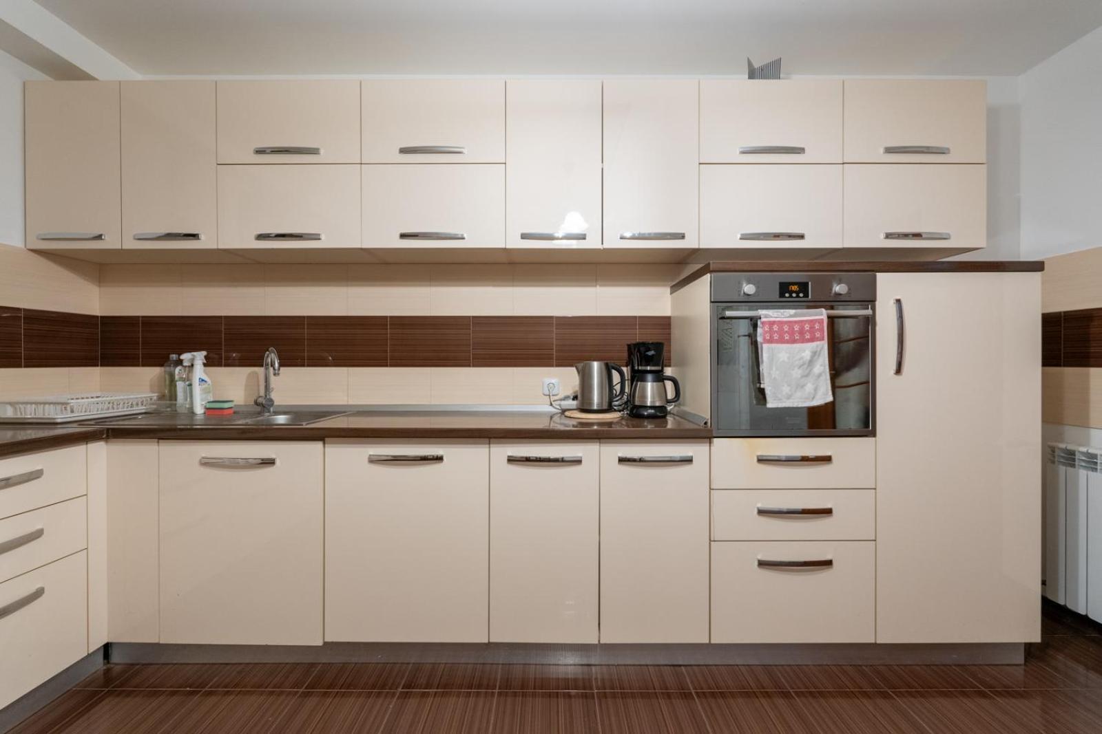 Farawayhomes Aparthotel Near Vienna Airport - Anytime Self Check-In Брукк-ан-дер-Лайта Экстерьер фото