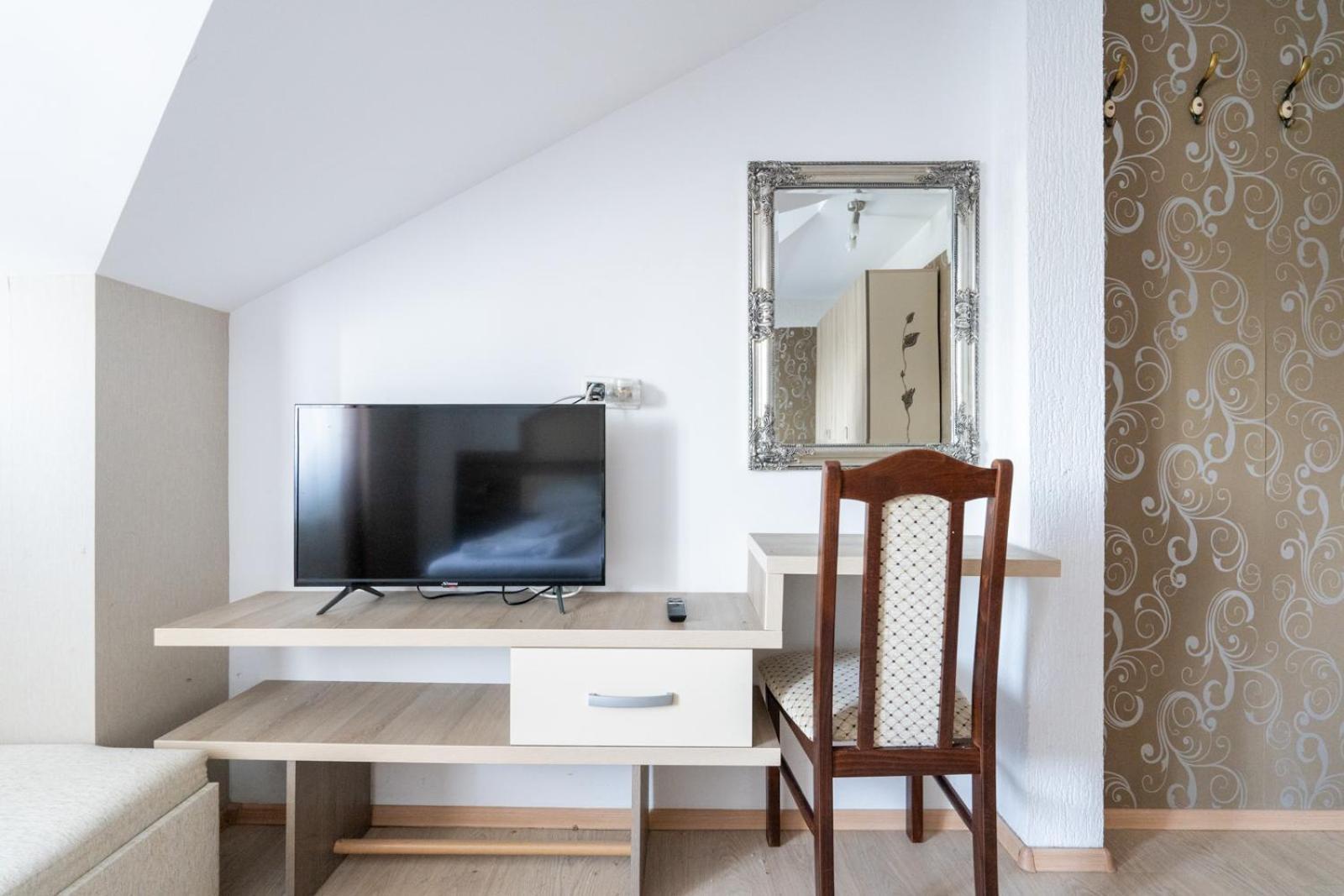 Farawayhomes Aparthotel Near Vienna Airport - Anytime Self Check-In Брукк-ан-дер-Лайта Экстерьер фото