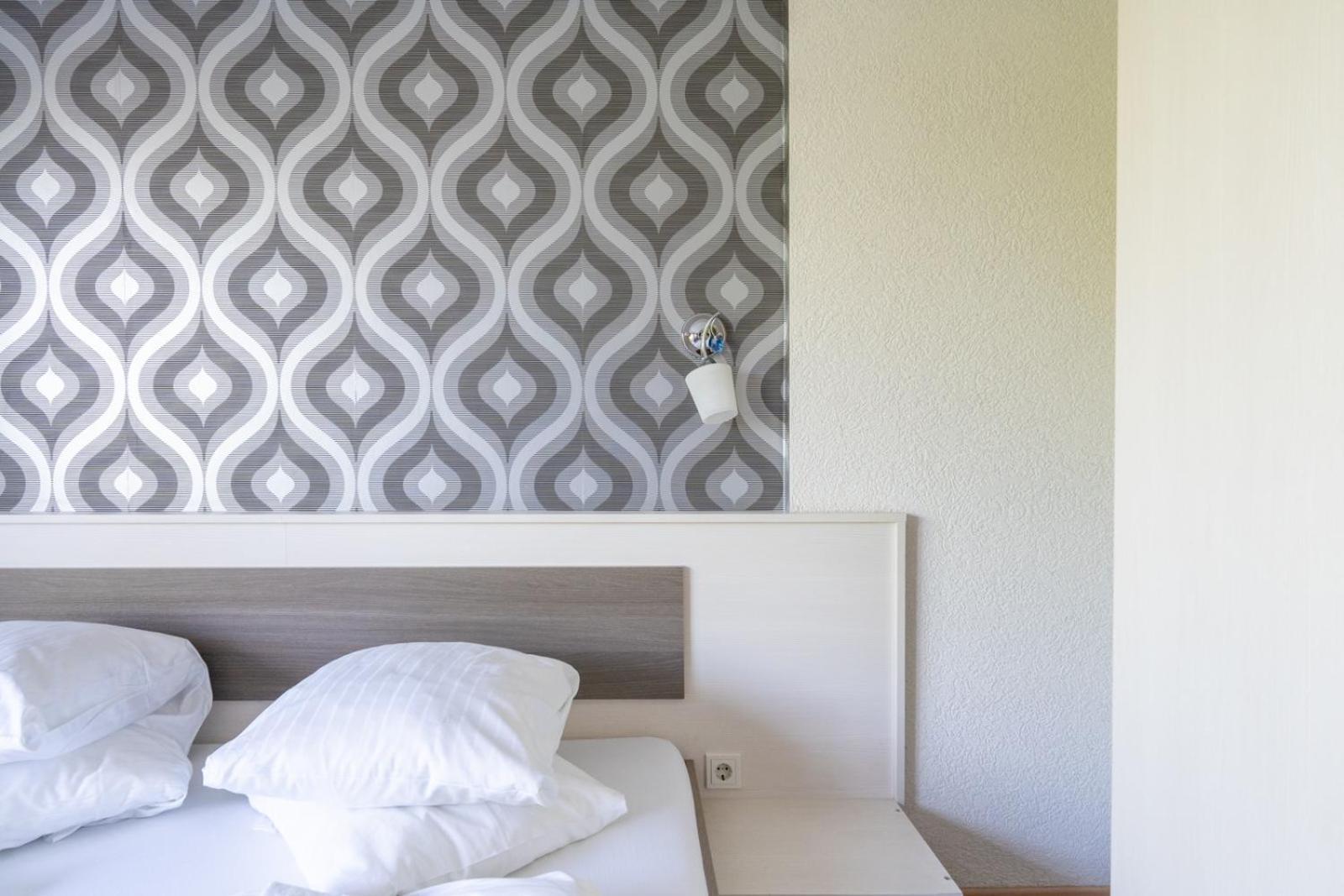 Farawayhomes Aparthotel Near Vienna Airport - Anytime Self Check-In Брукк-ан-дер-Лайта Экстерьер фото