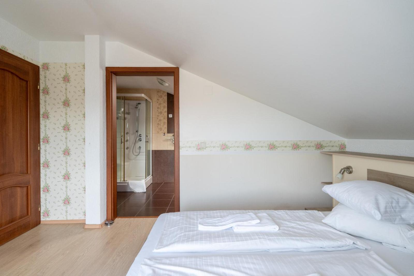 Farawayhomes Aparthotel Near Vienna Airport - Anytime Self Check-In Брукк-ан-дер-Лайта Экстерьер фото